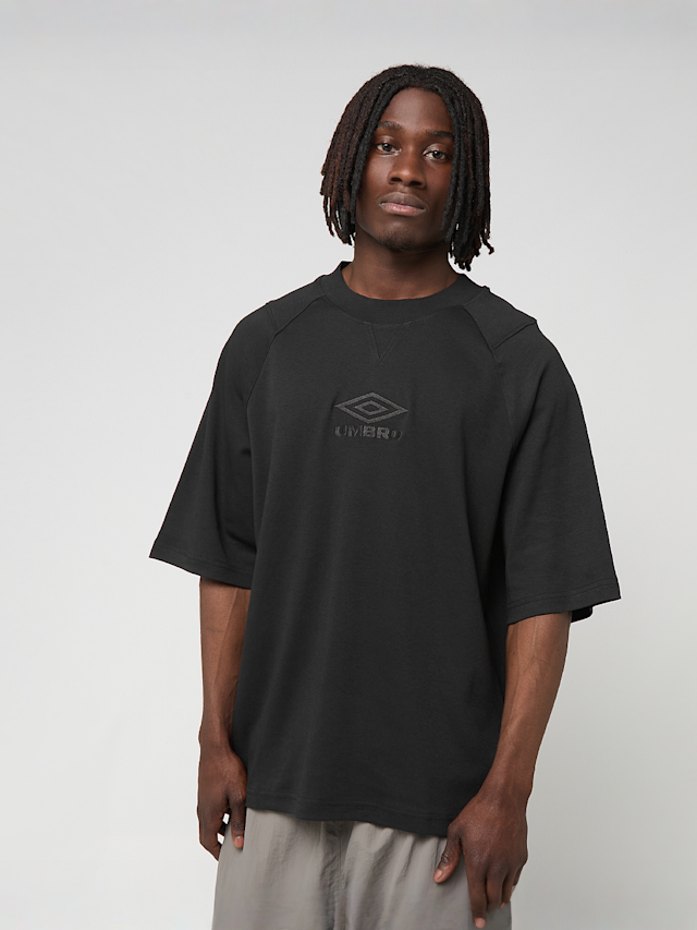 Umbro, Iconic Boxy Tee, black, Image 1 of 4