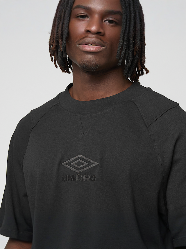 Umbro, Iconic Boxy Tee, black, Image 3 of 4