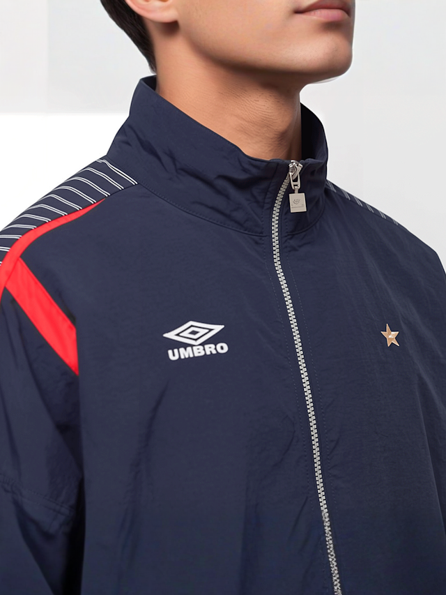 Umbro, RELAXED TRACK JACKET dark navy/white sand/vista blue, blue, Image 3 of 5