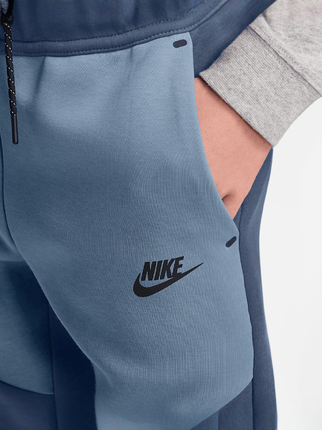 Nike, Sportswear Tech Fleece Jogger, blue, Image 3 of 3