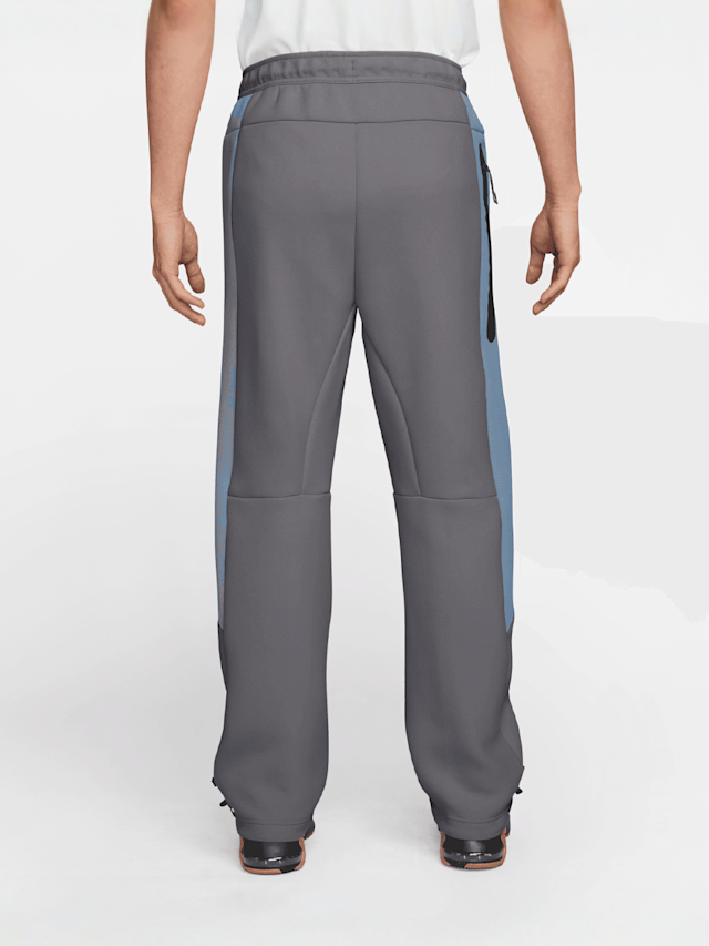 Nike, Tech Fleece Pro Club Open-Hem Pant, grijs, Afbeelding 2 van 3