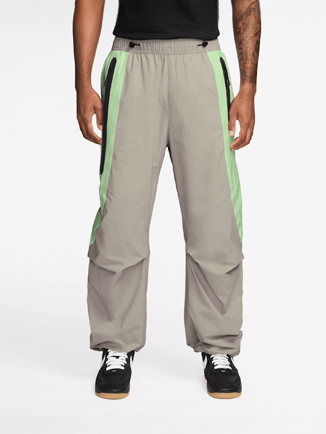 Nike  , Tech Woven Pro Oversized Pant, beige, Image 1 of 4