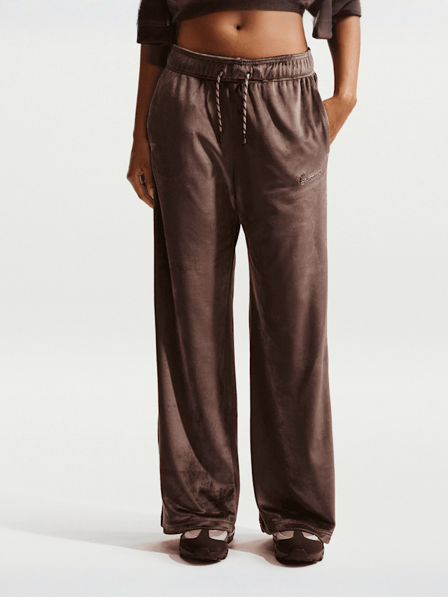 Nike, Sportswear Trend High-Rise Wide Velour Pants, brown, Image 1 of 5