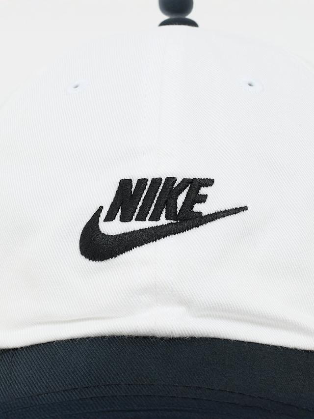 Nike, Club Unstructured Futura Wash-Cap, white, Image 4 of 4