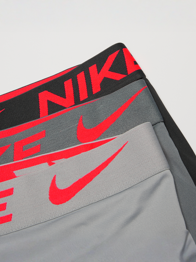 Nike  , 3 PACK - Essential Micro Trunk  black, pink, red, grey, Image 2 of 2