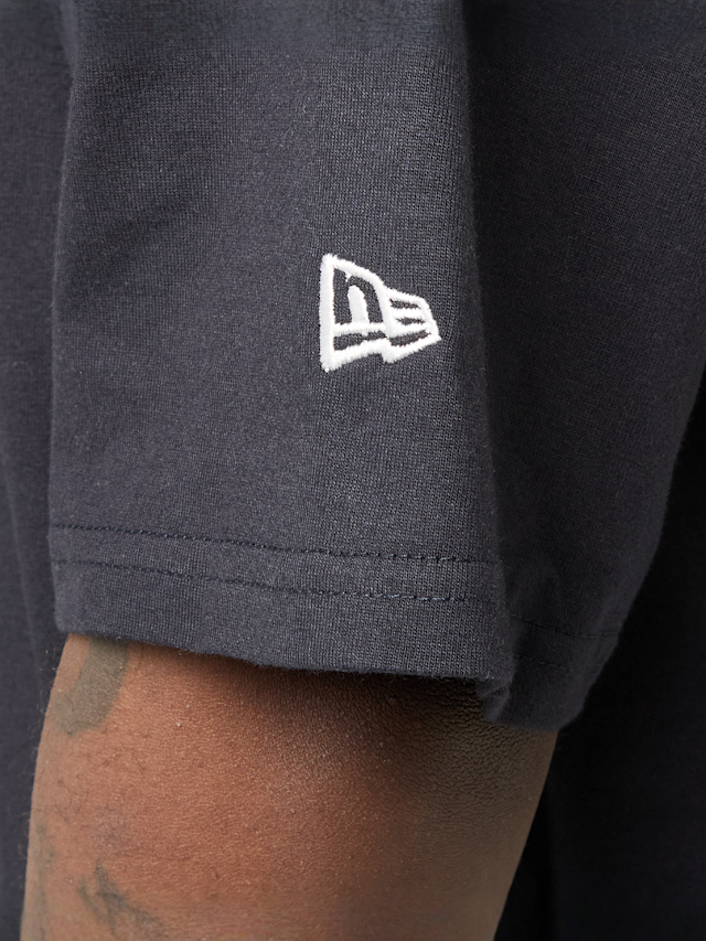 New Era, MLB Baseball Graphic Oversized Tee New York Yankees, black, Image 5 of 6