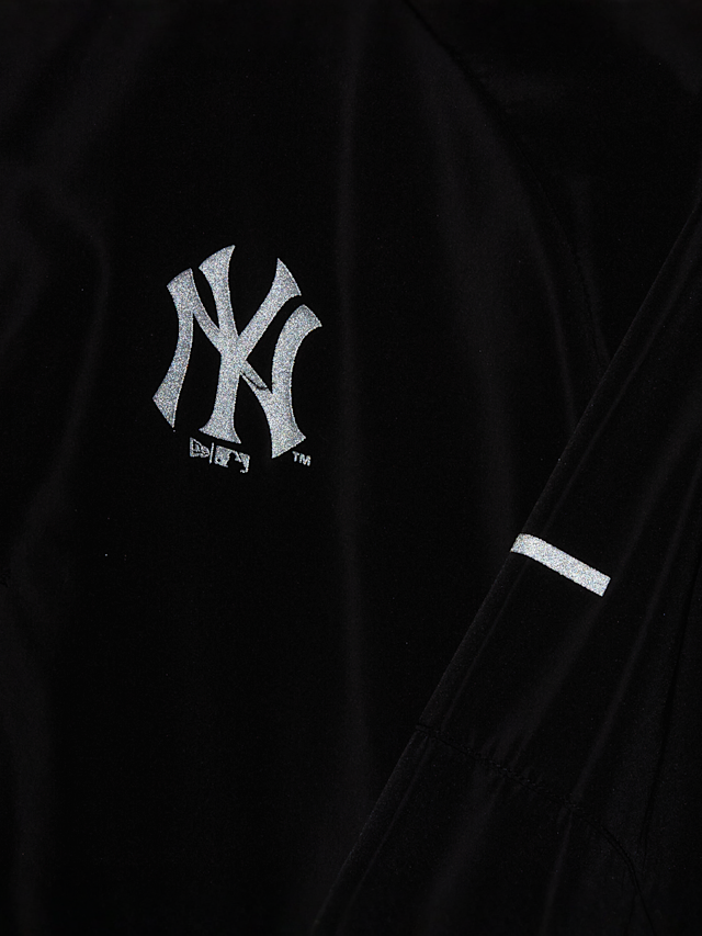 New Era, MLB Core Plus Woven Trck Top  New York Yankees, black, Image 6 of 6