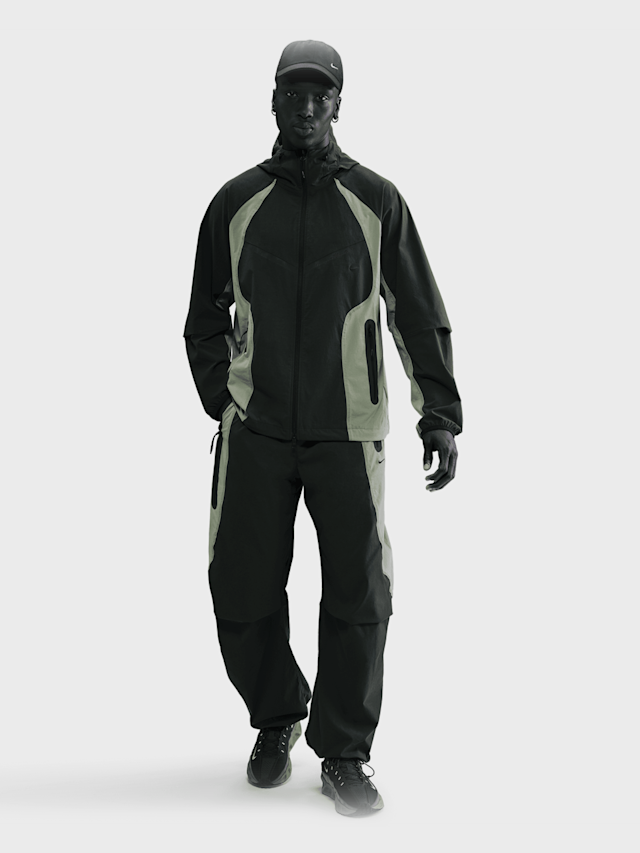 Nike, Tech Dri-FIT Woven Color-Block Oversized Pants, black, Image 6 of 6