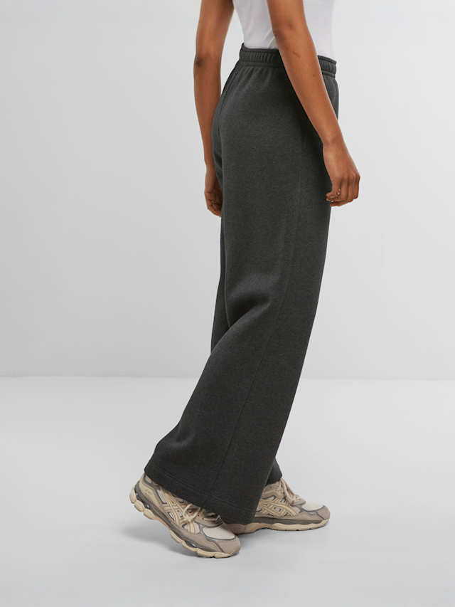 Urban Classics, Ladies Fluffy Wideleg Trackpants, grey, Image 2 of 4