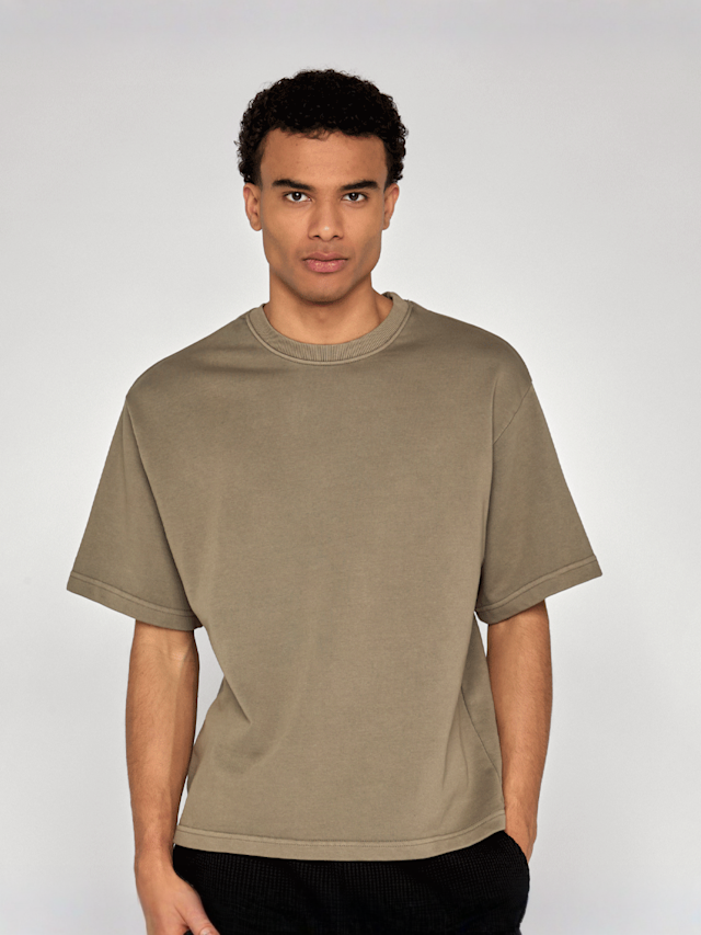 Urban Classics, Heavy Washed Boxy Tee, green, Image 1 of 2