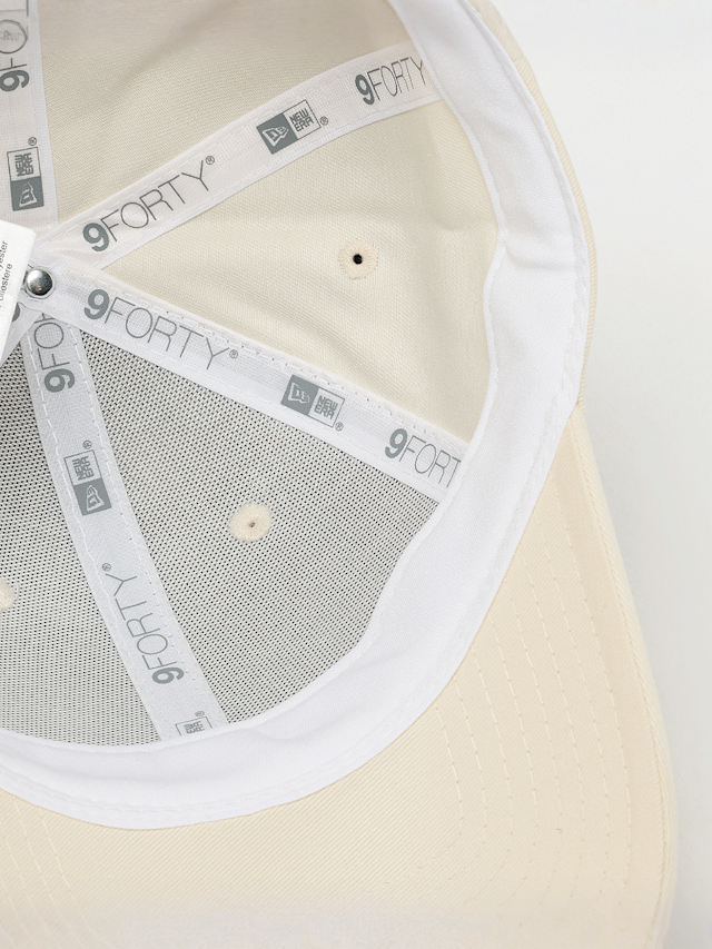 Lacoste, FEMALE 9FORTY Lacoste x New Era Plain Cotton Cap, beige, Image 3 of 4