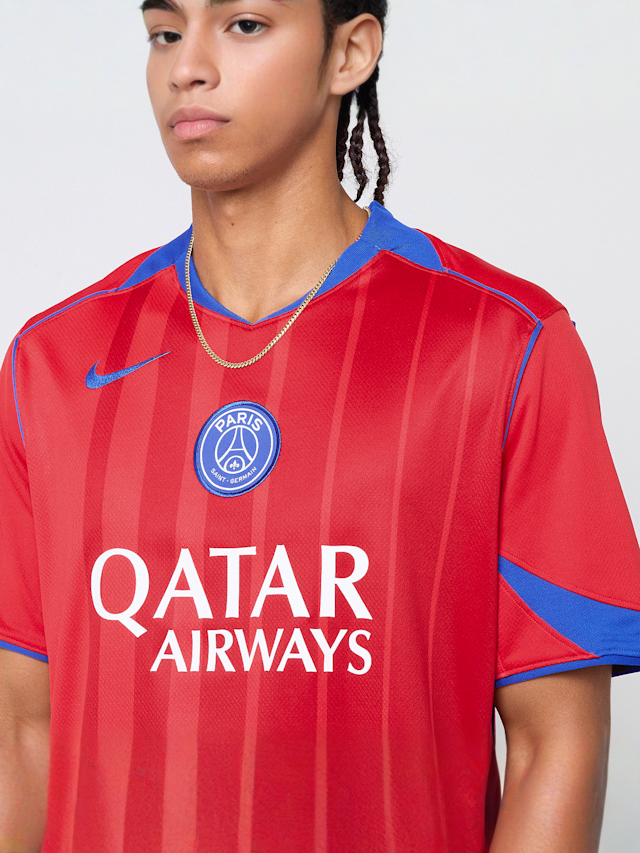 Nike, Vitinha / No. 17 / PSG Nike Third Stadium 2025/26, red, Image 3 of 7