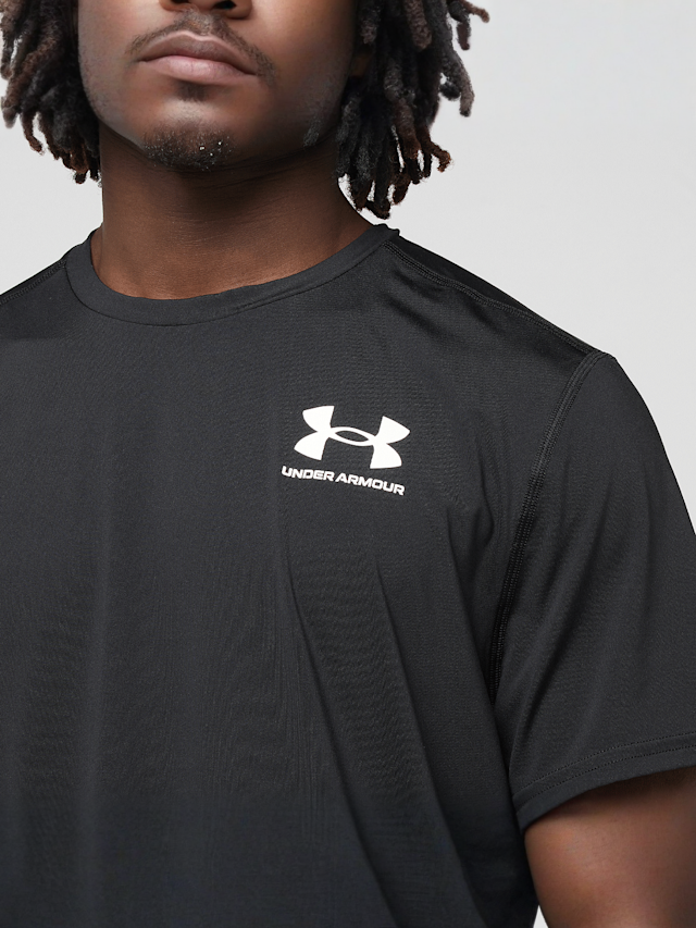 Under Armour, Heatgear Fitted Shortsleeve, black, Image 3 of 5