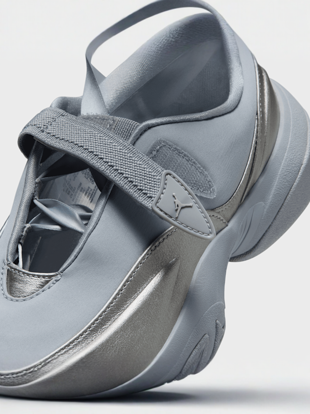 Nike  , Pointe, grey, Image 7 of 9