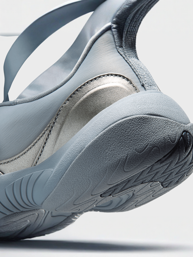 Nike  , Pointe, grey, Image 8 of 9