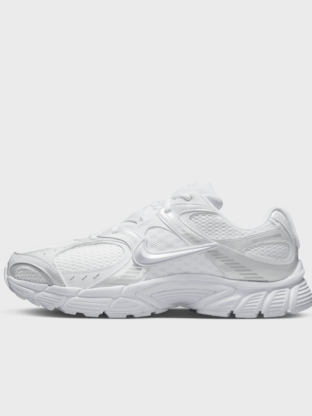 Nike  , V5 RNR, white, Image 1 of 9