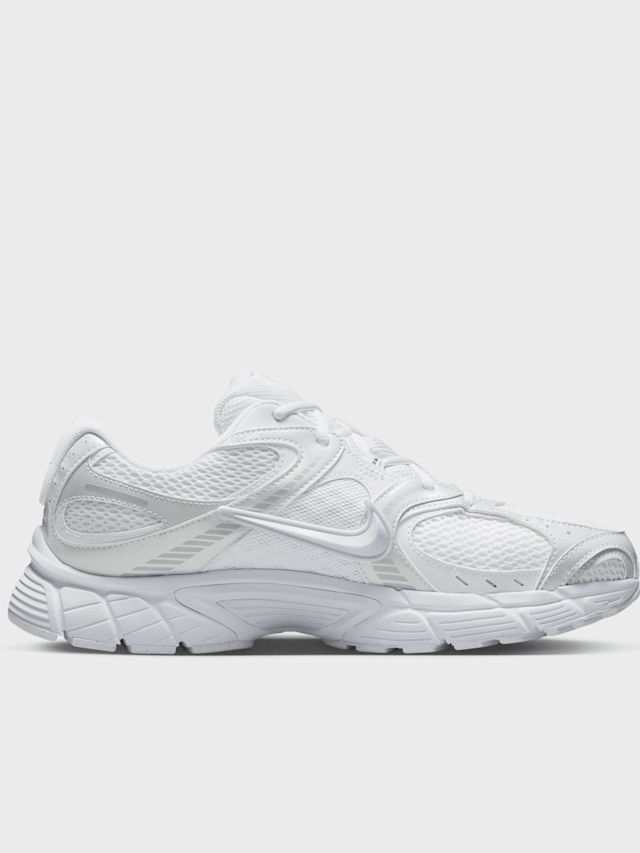 Nike  , V5 RNR, white, Image 2 of 9