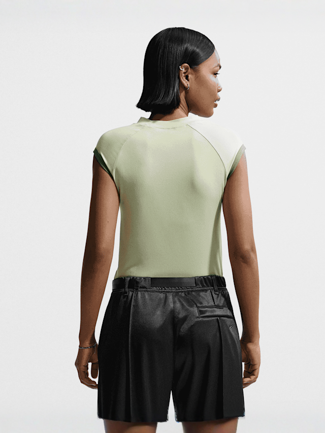 Nike  , Sportswear Tight Sleeveless 1/4-Zip Top, green, Image 2 of 4