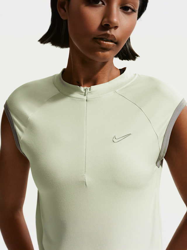 Nike  , Sportswear Tight Sleeveless 1/4-Zip Top, green, Image 3 of 4