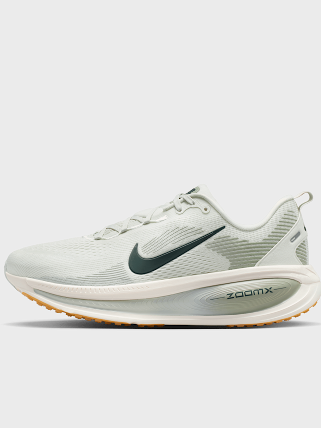 Nike  , Vomero 18, beige, Image 1 of 8