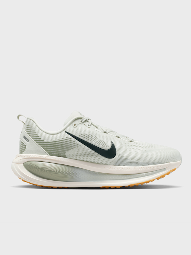 Nike  , Vomero 18, beige, Image 2 of 8