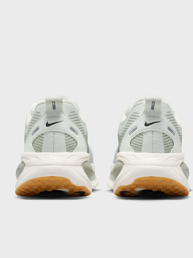 Nike  , Vomero 18, beige, Image 4 of 8