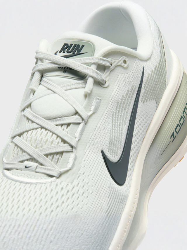 Nike  , Vomero 18, beige, Image 7 of 8