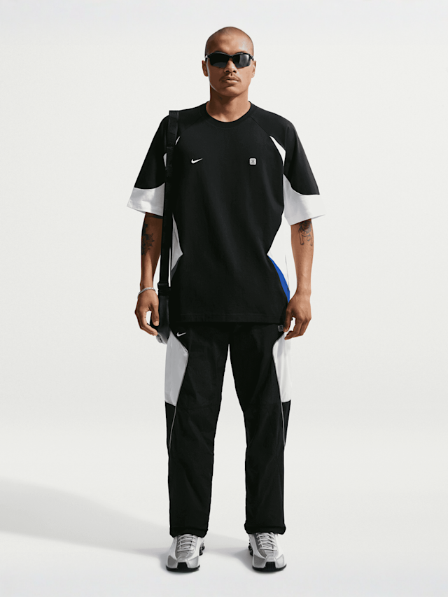Nike  , Sportswear Shortsleeve Shox Top, black, Image 6 of 6