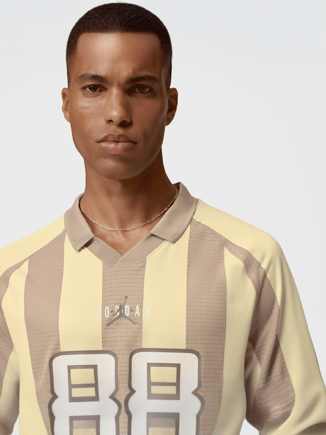 Jordan, Brooklyn Terrace Shortsleeve, beige, Image 3 of 6