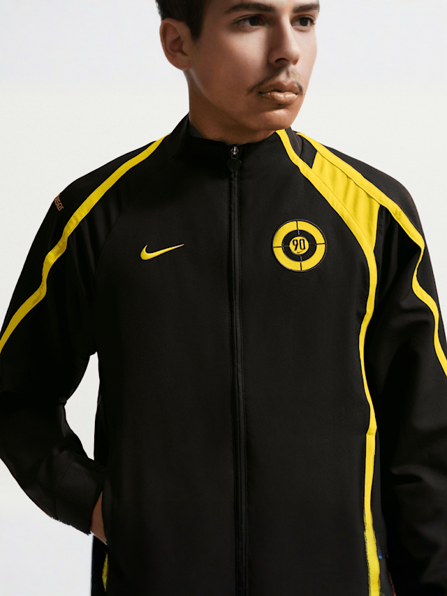 Nike  , Mad 90 Pack "Laser 90" Woven Jacket, black, Image 3 of 6