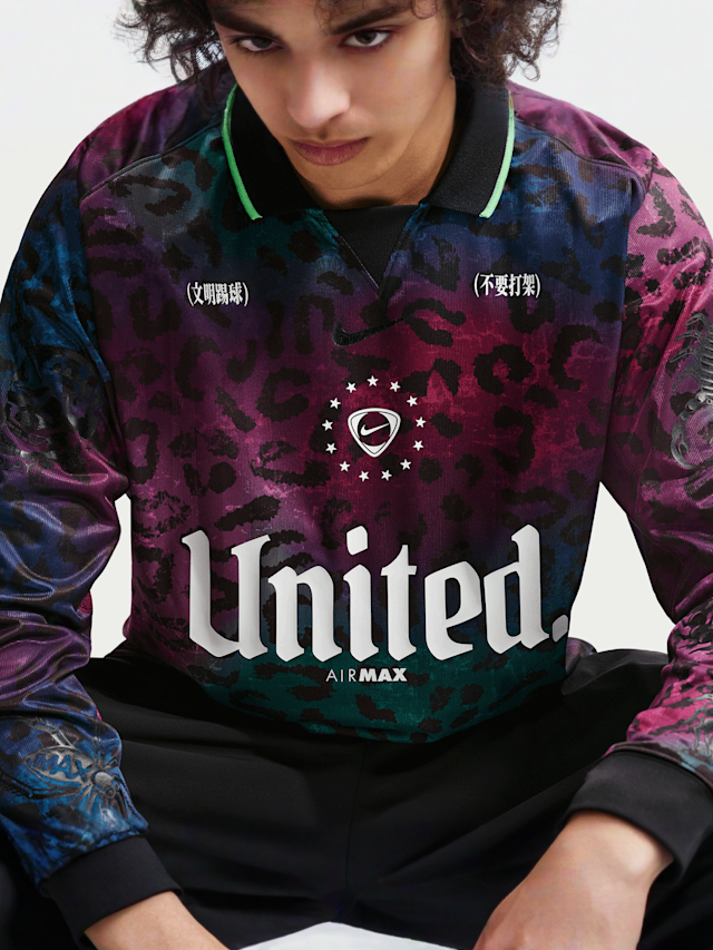 Nike  , Sportswear Family Lonsleeve Jersey, multi-colour, Image 5 of 6