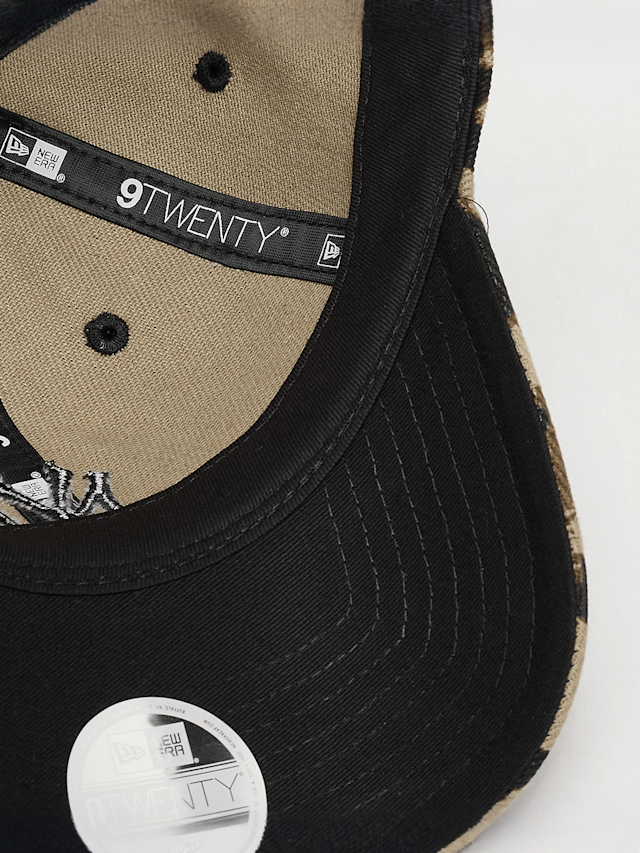 New Era, Female 9Twenty Leopard New York Yankees, brown, Image 3 of 4