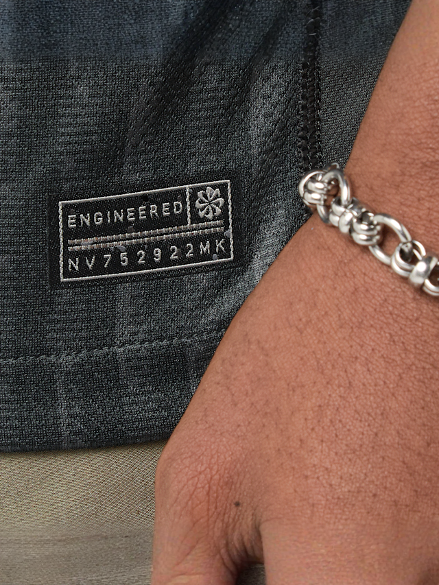 Jordan, Vitinha / No. 17 / PSG Jordan Fourth Stadium 2025/26, black, Image 8 of 9