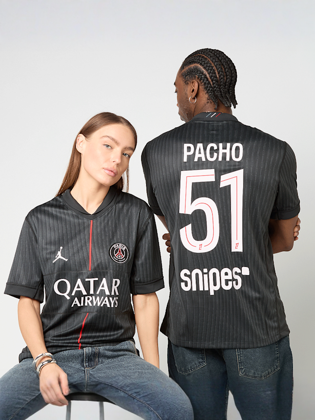 Jordan, Pacho / No. 51 / PSG Jordan Fourth Stadium 2025/26, niebieski, Obraz 1 z 9