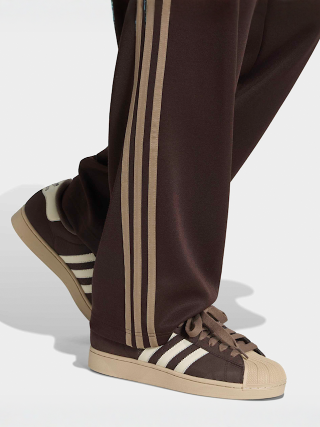adidas Originals, Adicolor Loose Trackpants, brown, Image 4 of 5