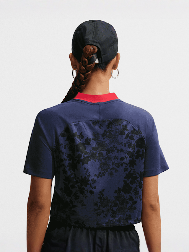 Nike  , Sportswear Trend Football Crop Top, blue, Image 2 of 5