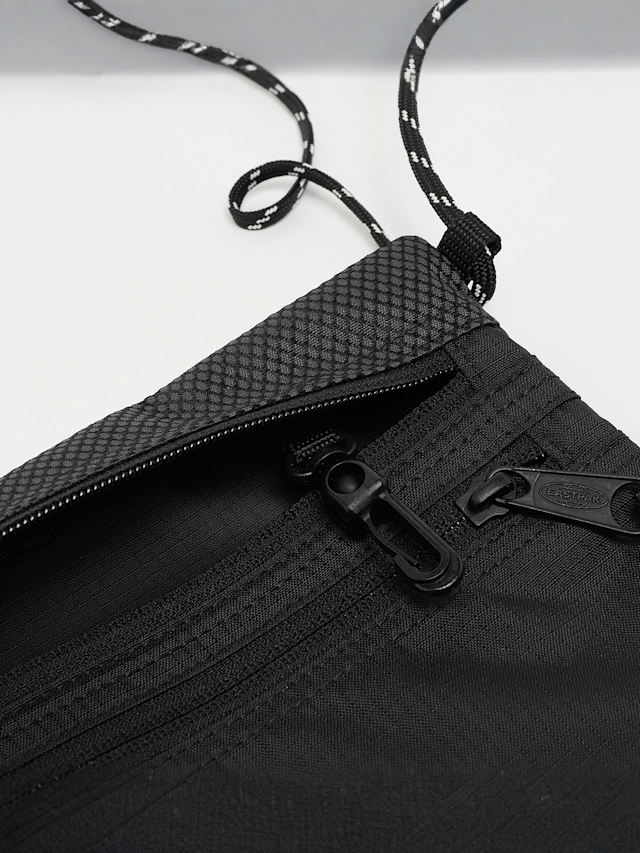 Eastpak, Athleish Crossbody, black, Image 5 of 5