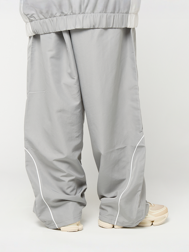 New Balance, Woven Trackside Pant, grey, Image 2 of 5