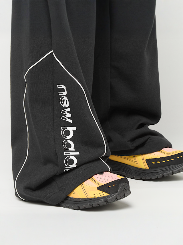 New Balance, Trackside French Terry Pant, black, Image 4 of 5