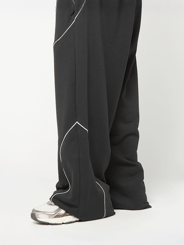 New Balance, Trackside French Terry Pant, black, Image 6 of 7