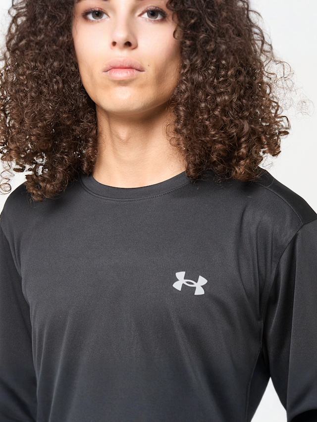 Under Armour, Tech Utility Short Sleeve, black, Image 3 of 7
