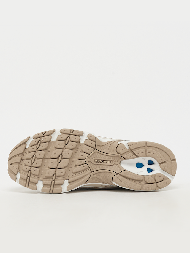 New Balance, 740 white/pink, beige, Image 4 of 7