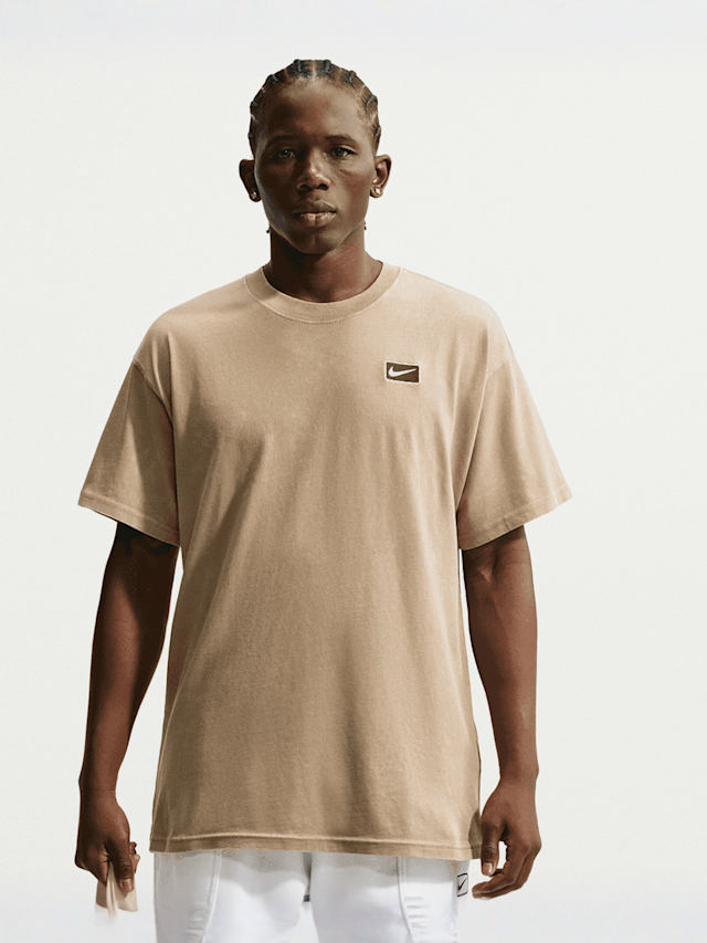 Nike  , Sportswear Graphics Tee, beige, Image 1 of 5