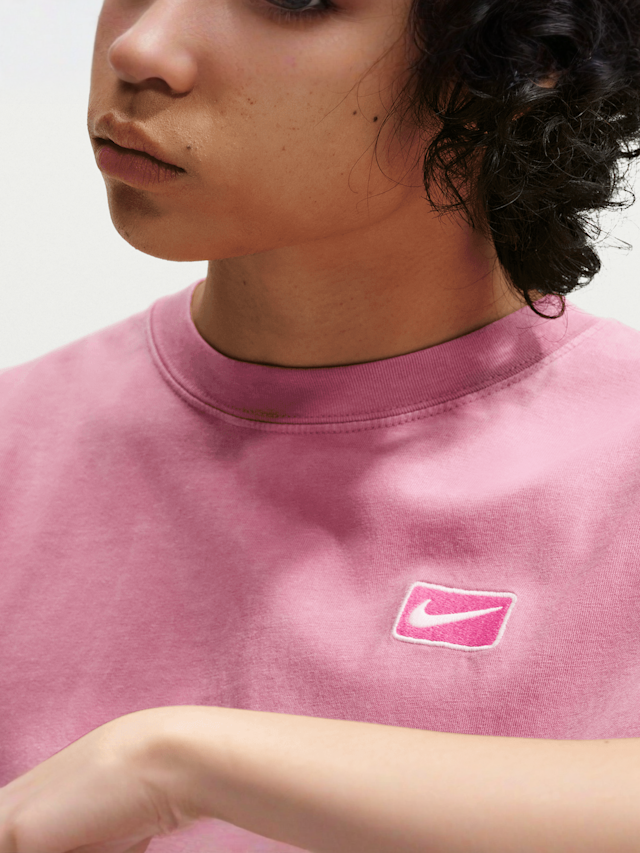 Nike  , Sportswear Graphics Short Sleeve Tee, light pink, Image 5 of 6