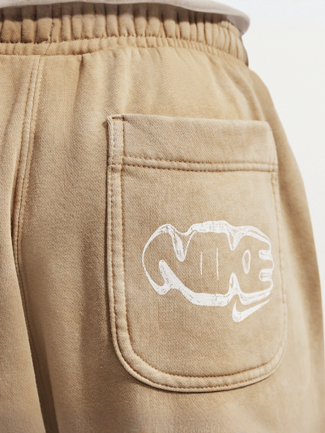 Nike  , Sportswear Graphic Short, beige, Image 5 of 6