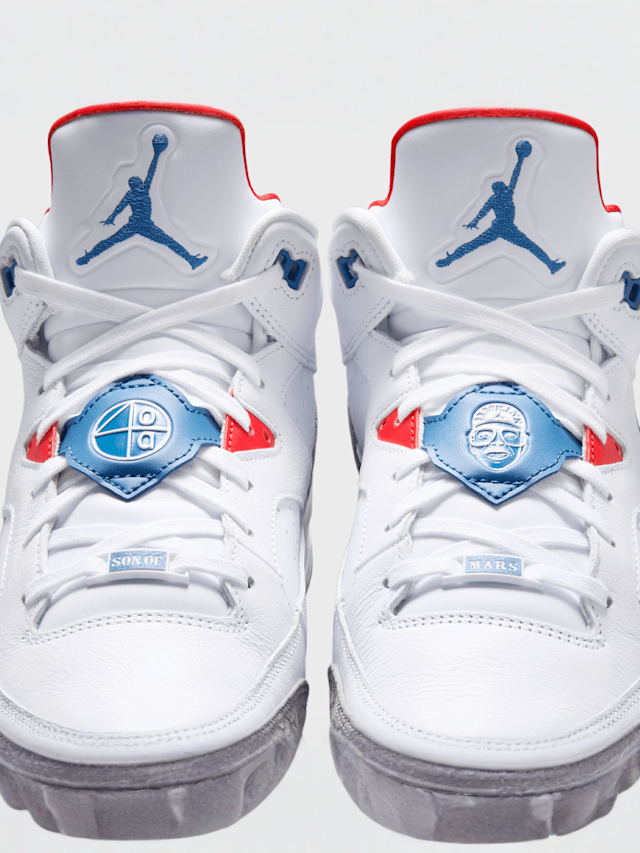 Jordan, Son of Mars Low, white, Image 9 of 9