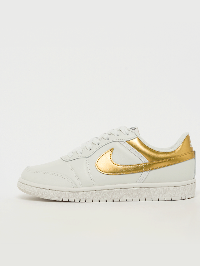 Jordan, Air Jordan Skyline Low, white, Image 1 of 7