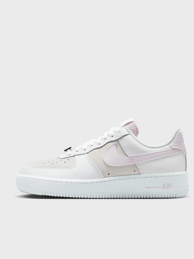 Nike  , Air Force 1 '07 SE, white, Image 1 of 8