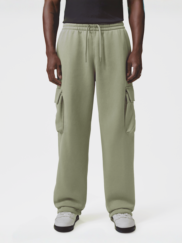 Jordan, Brooklyn Oversized Fleece Cargo Pants, green, Image 1 of 7