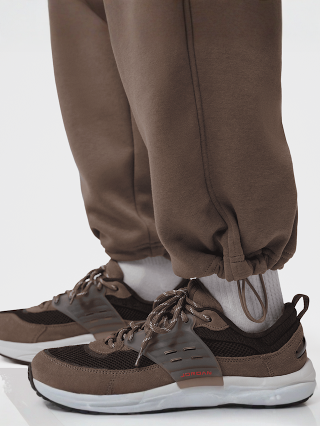Jordan, Brooklyn Statement Fleece Open-Hem Pants, brown, Image 5 of 6
